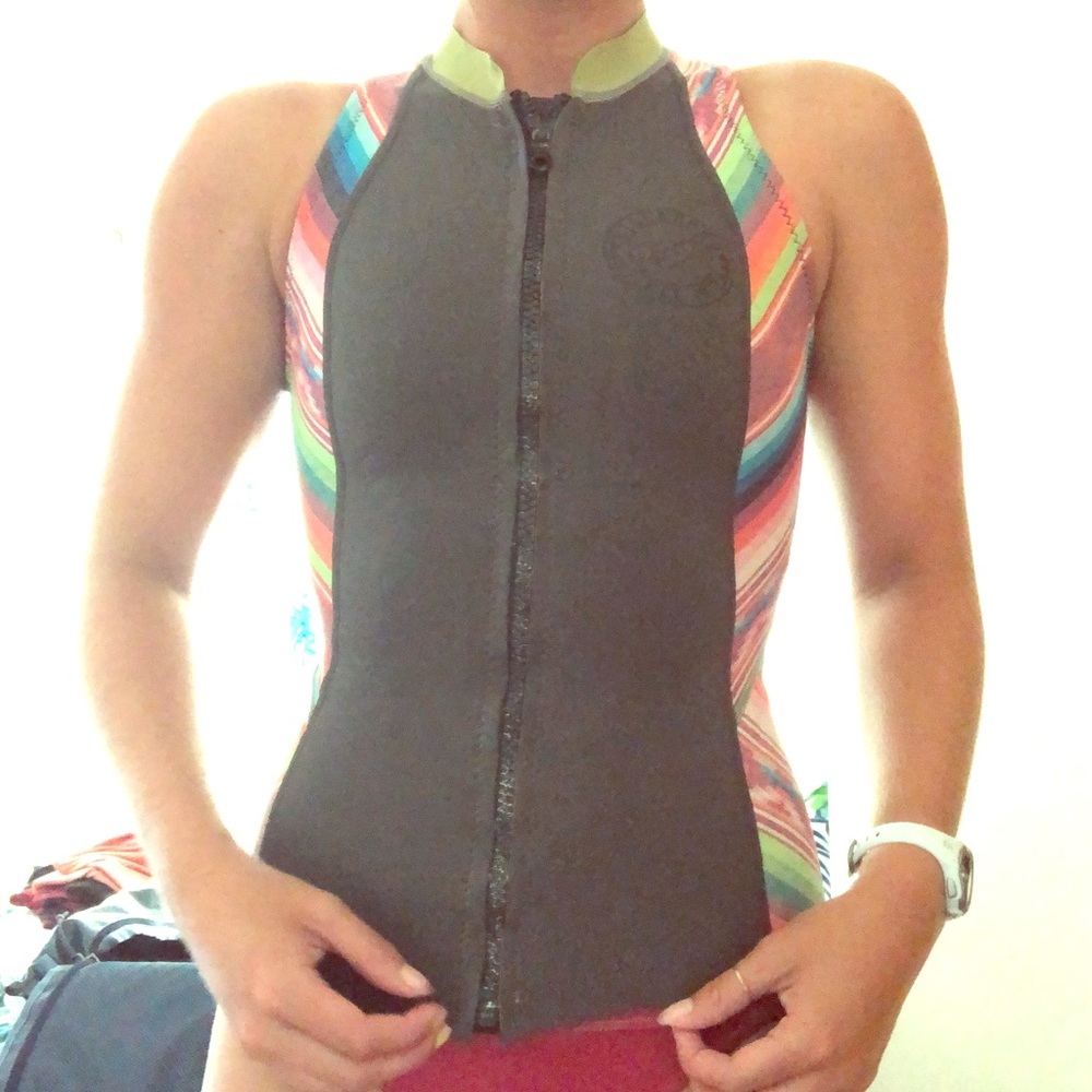 Billabong wetsuit tank